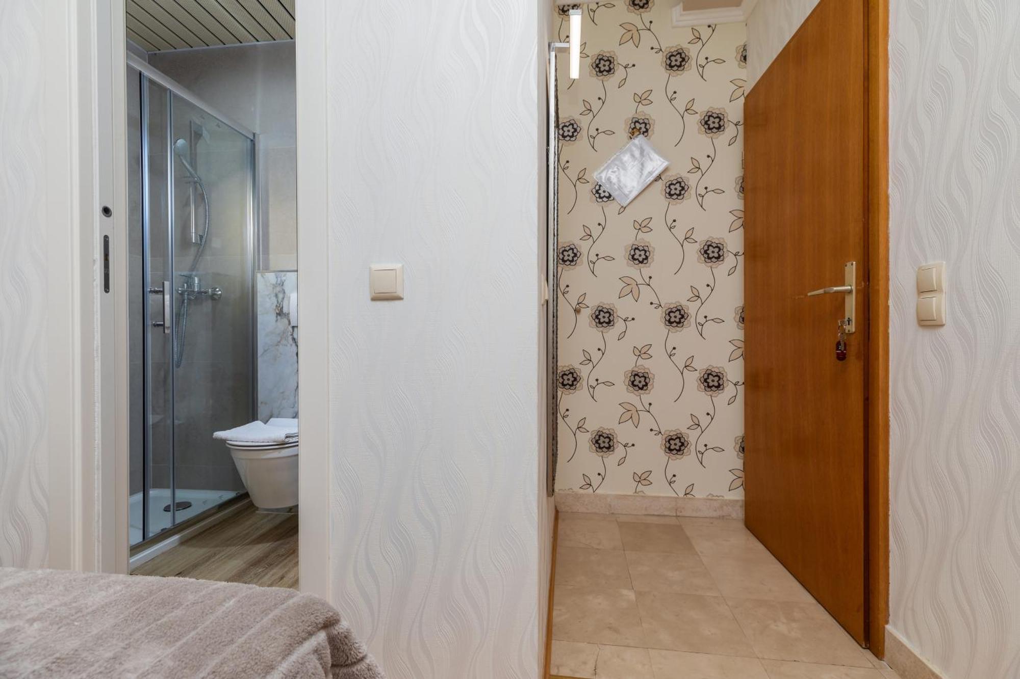Apartments By The Sea Duce, Omis - 5973 Ngoại thất bức ảnh