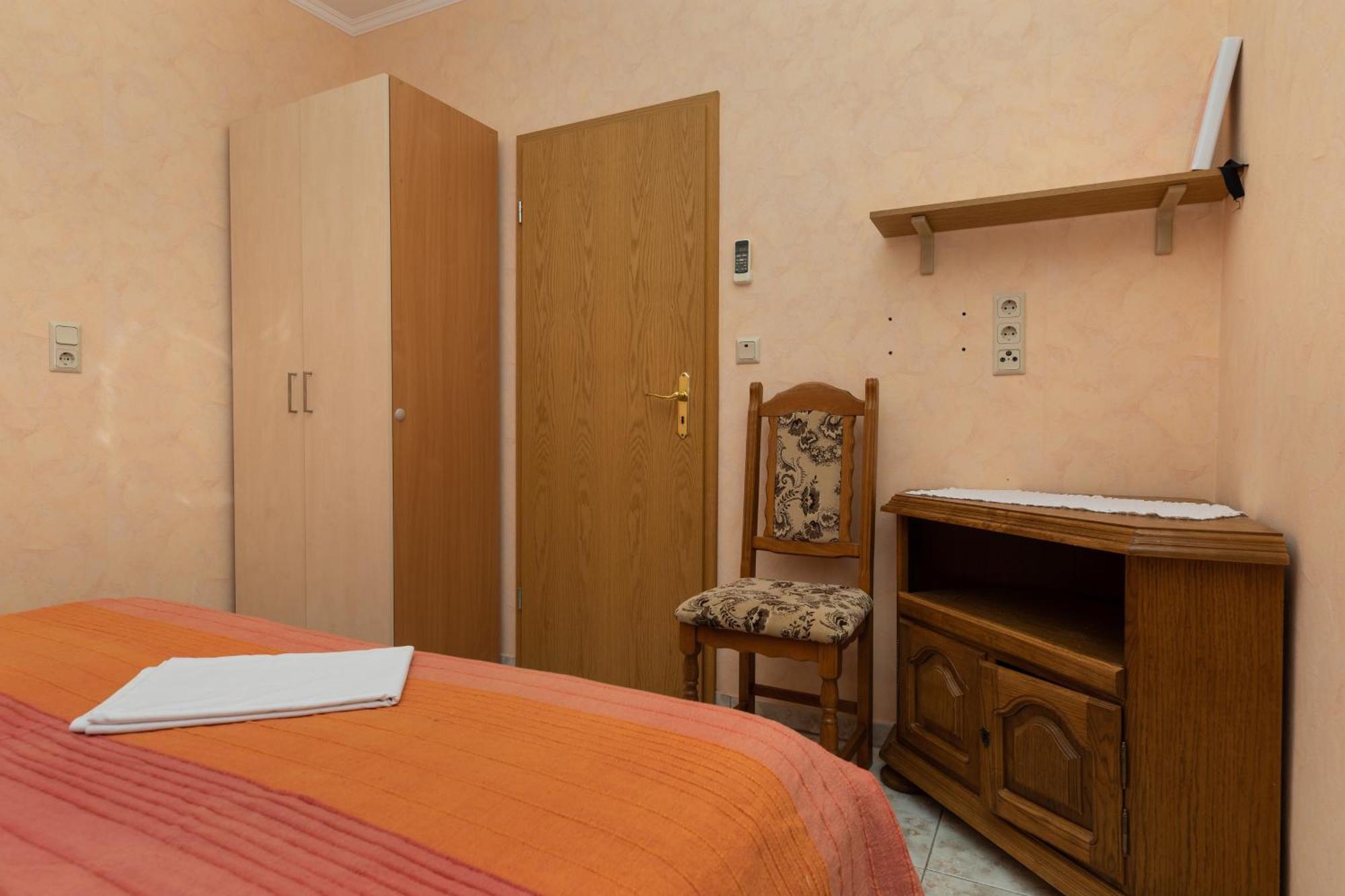 Apartments By The Sea Duce, Omis - 5973 Phòng bức ảnh