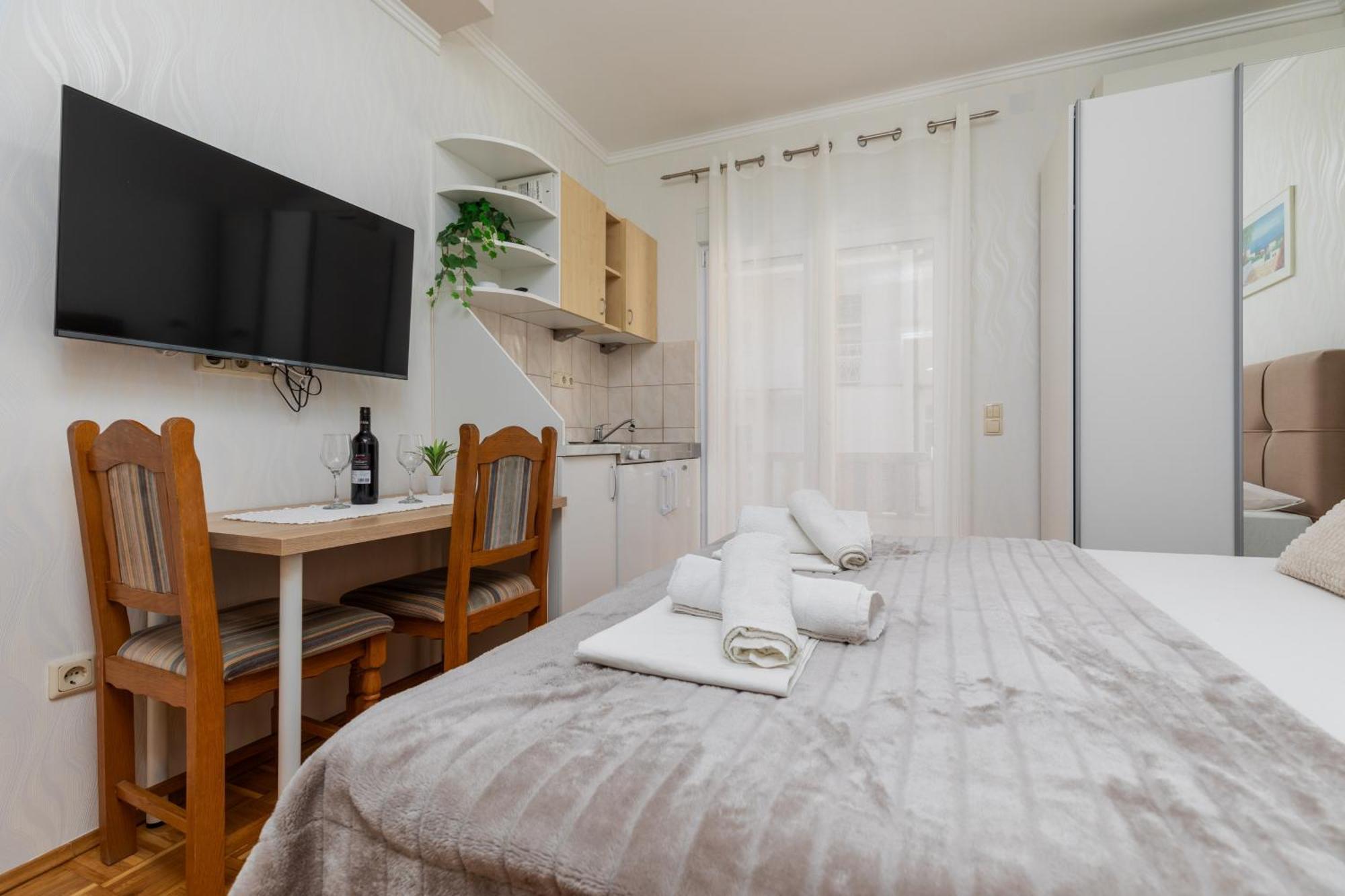 Apartments By The Sea Duce, Omis - 5973 Phòng bức ảnh